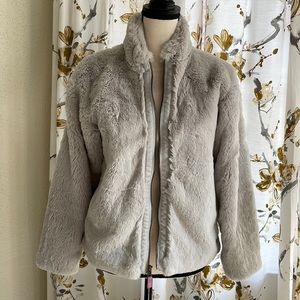 Patagonia Faux Fur Jacket XL - Kids | Color: Grey | Size: 14